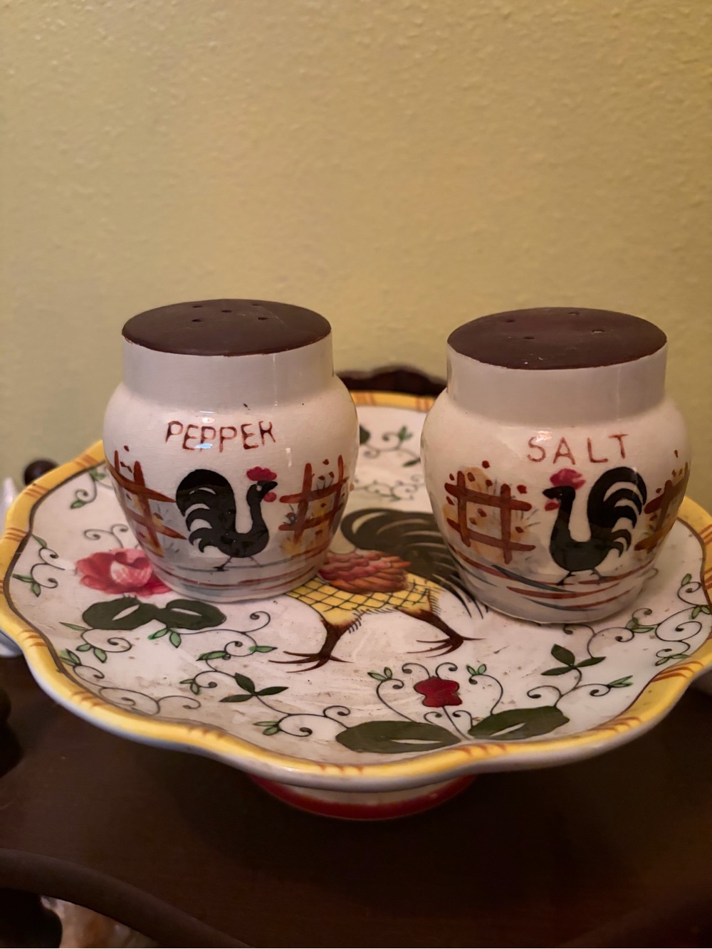 Vintage Hand Painted Japanese Rooster Salt & Pepper Shakers